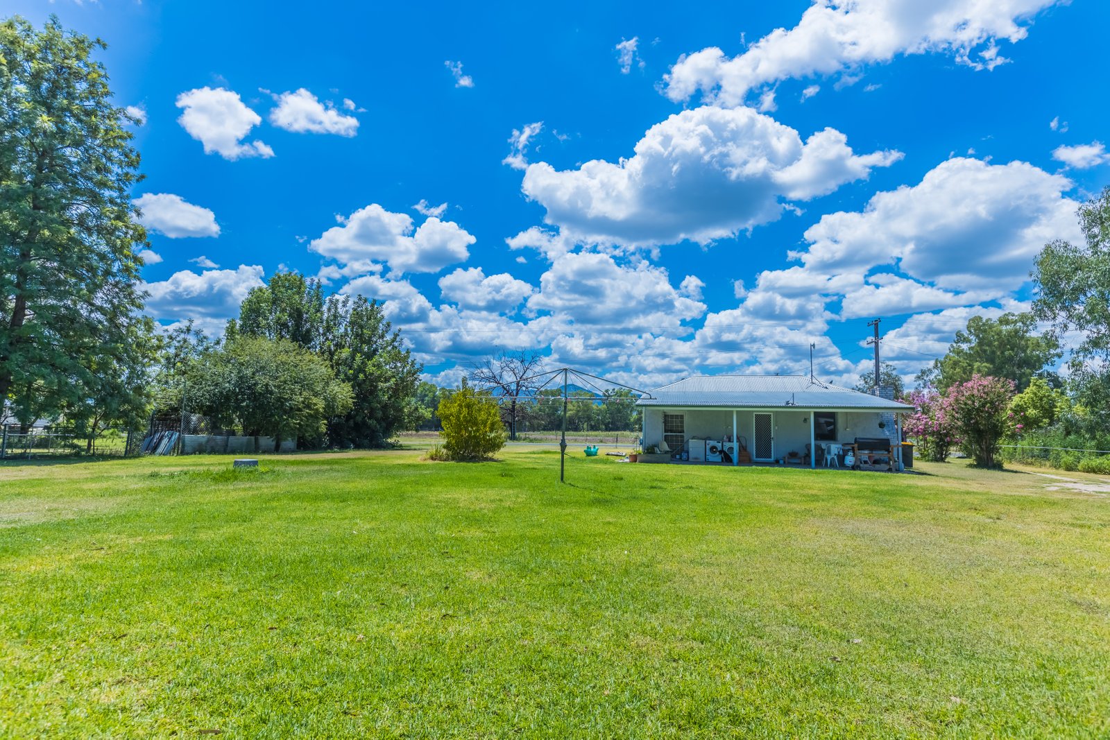 13 Holroyd Street TAMWORTH 17