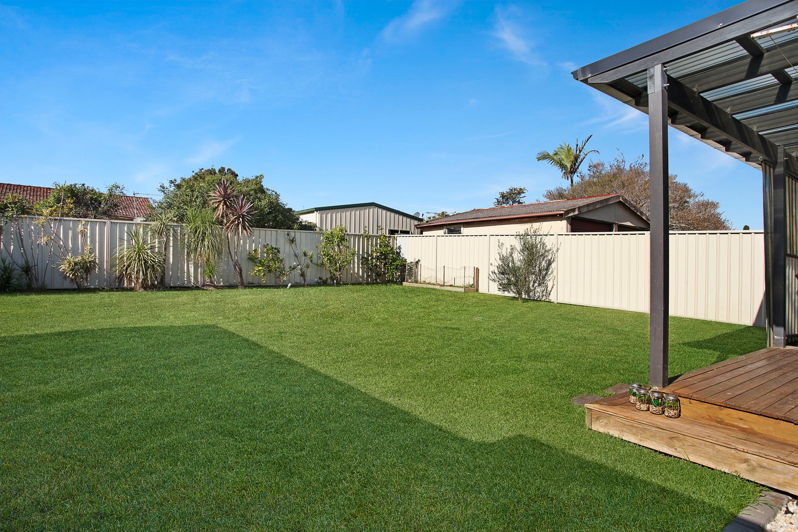 13 Hooka Creek Rd  BERKELEY 7