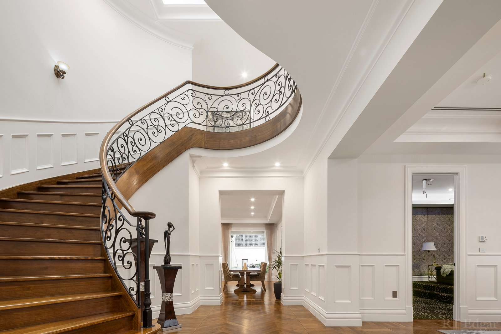 Real Estate and Property in 13 Hopetoun Avenue, Canterbury, VIC