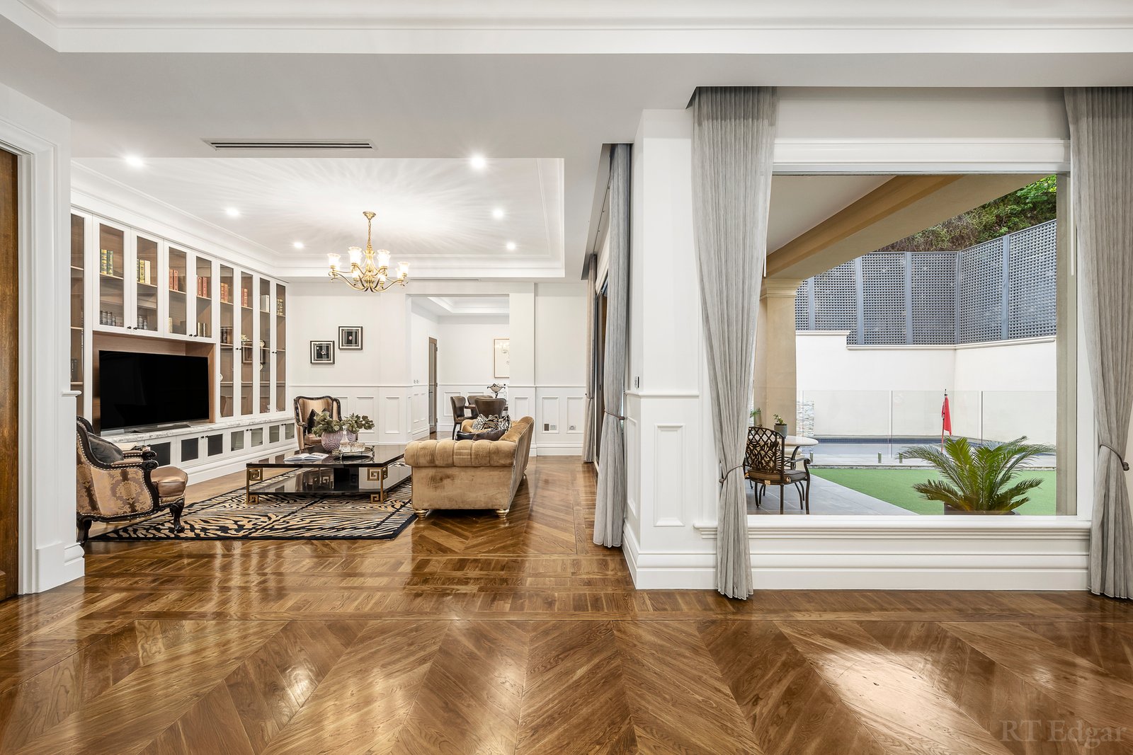 Real Estate and Property in 13 Hopetoun Avenue, Canterbury, VIC