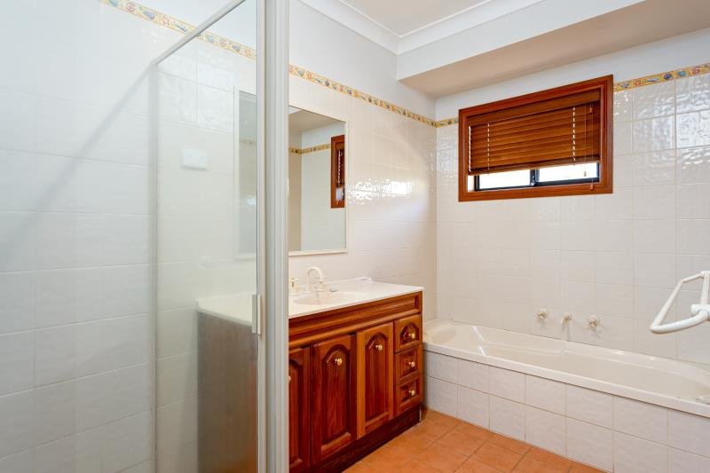 13 Hudson Drive LLOYD 7