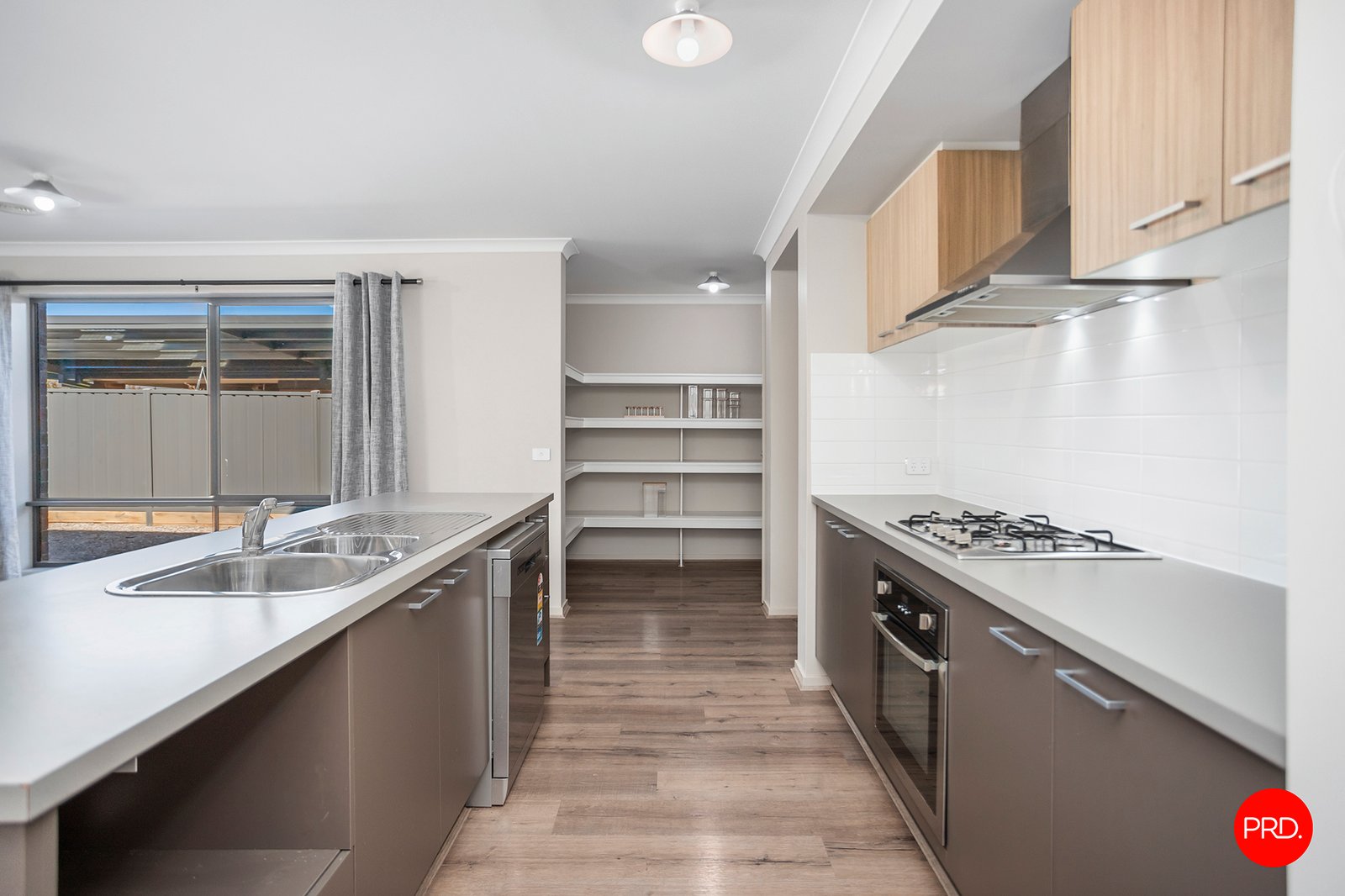13 Hudson Street JACKASS FLAT 4