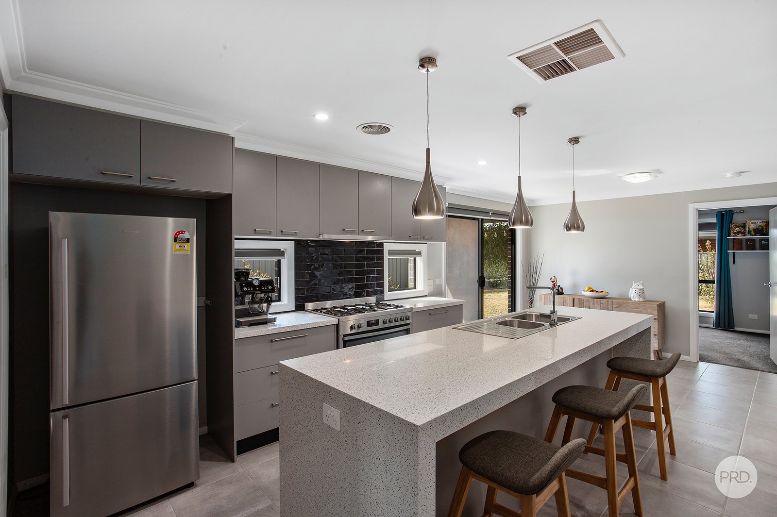13 Hyatt Road HUNTLY 4