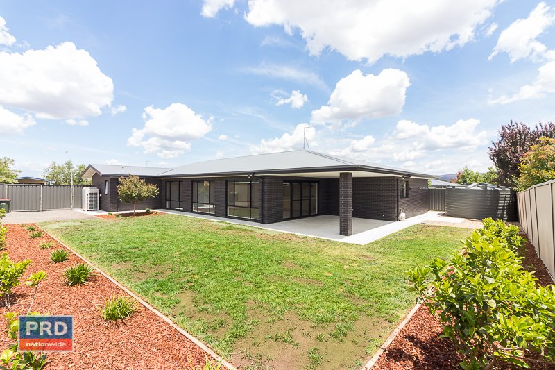 13 Hyland Drive BUNGENDORE 5