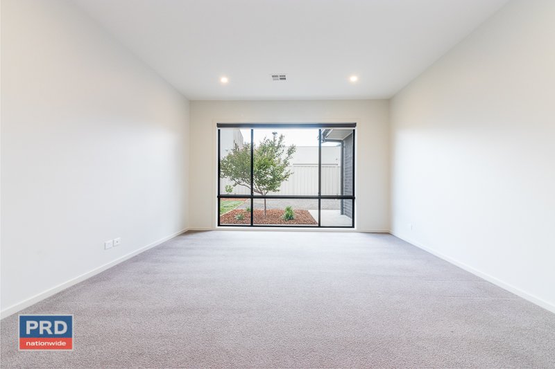 13 Hyland Drive BUNGENDORE 10
