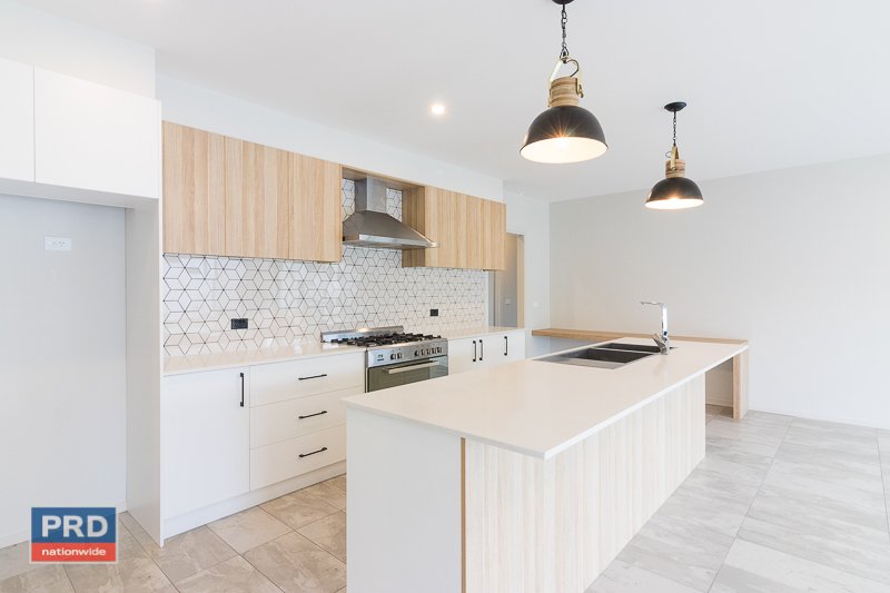13 Hyland Drive BUNGENDORE 14