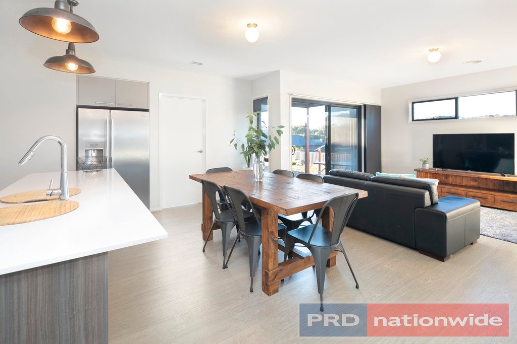 13 Illana Street BROWN HILL 12