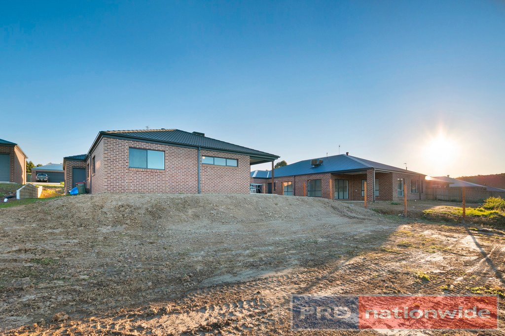 13 Illana Street BROWN HILL 16