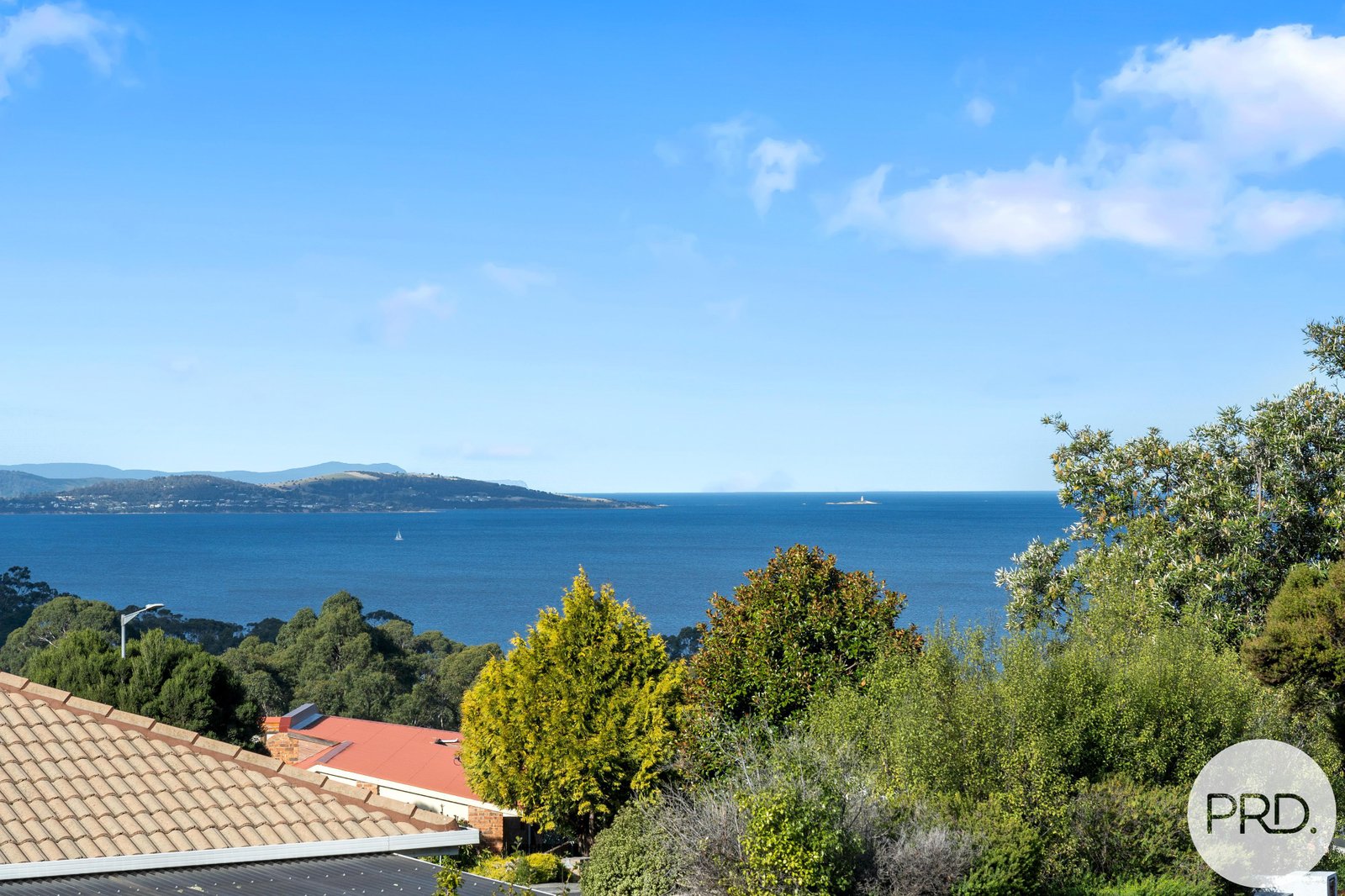 1/3 Jade Court BLACKMANS BAY 3