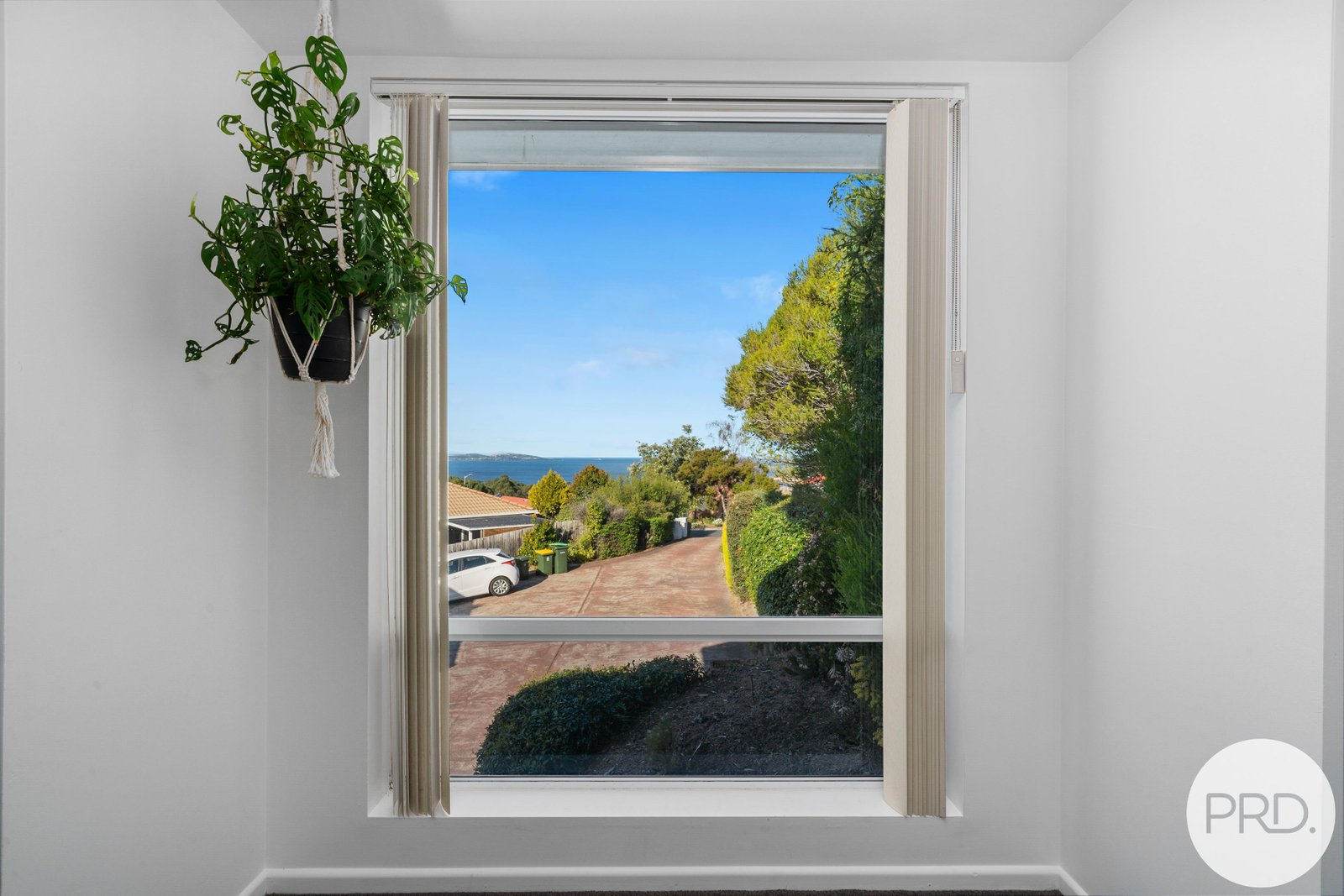 1/3 Jade Court BLACKMANS BAY 11