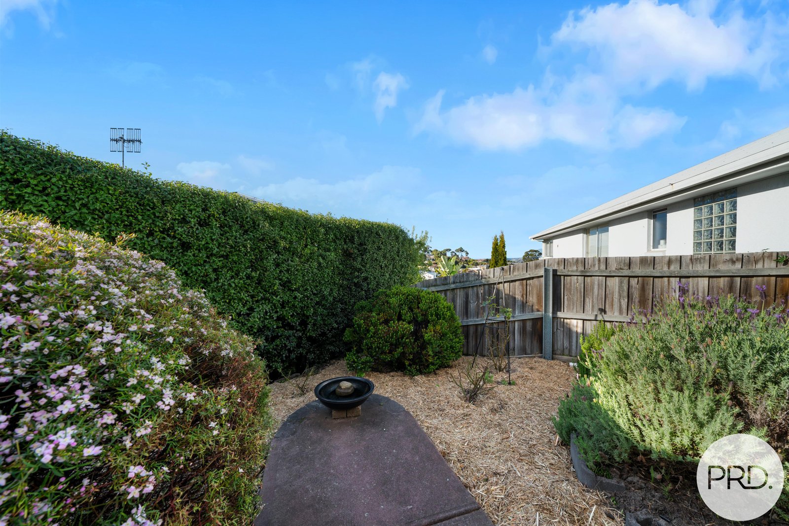 1/3 Jade Court BLACKMANS BAY 17