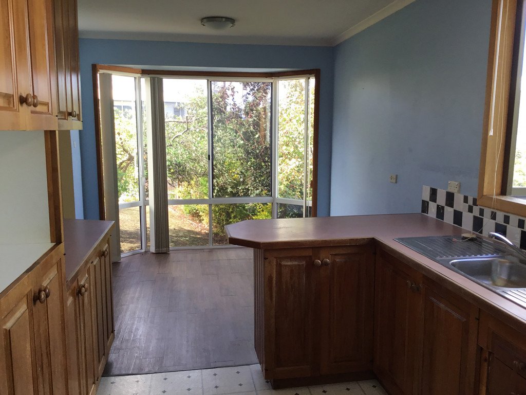 13 Jimbirn Street BERRIEDALE 3