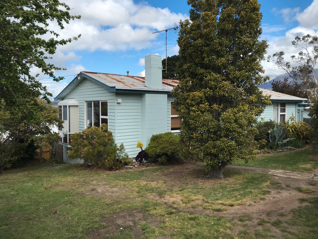 13 Jimbirn Street BERRIEDALE 1