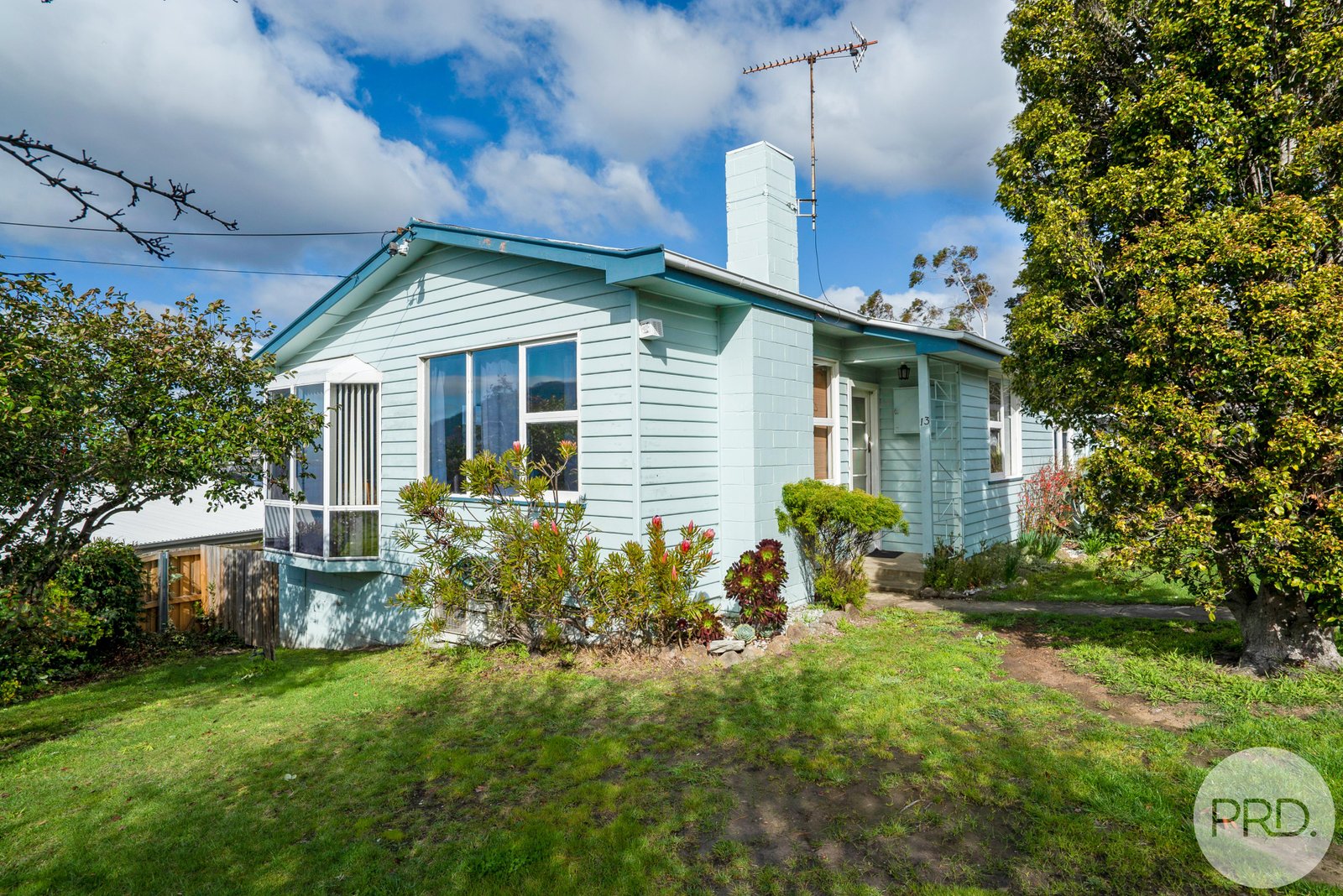13 Jimbirn Street BERRIEDALE 1