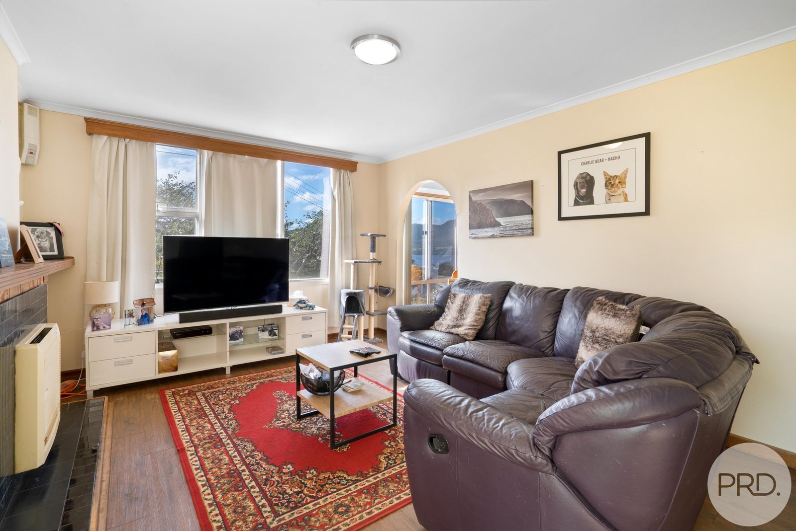 13 Jimbirn Street BERRIEDALE 9