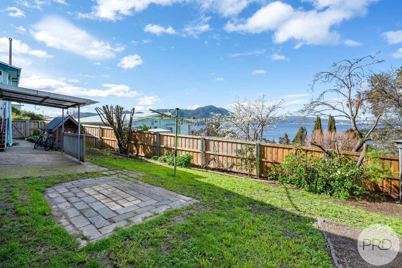 13 Jimbirn Street BERRIEDALE 16