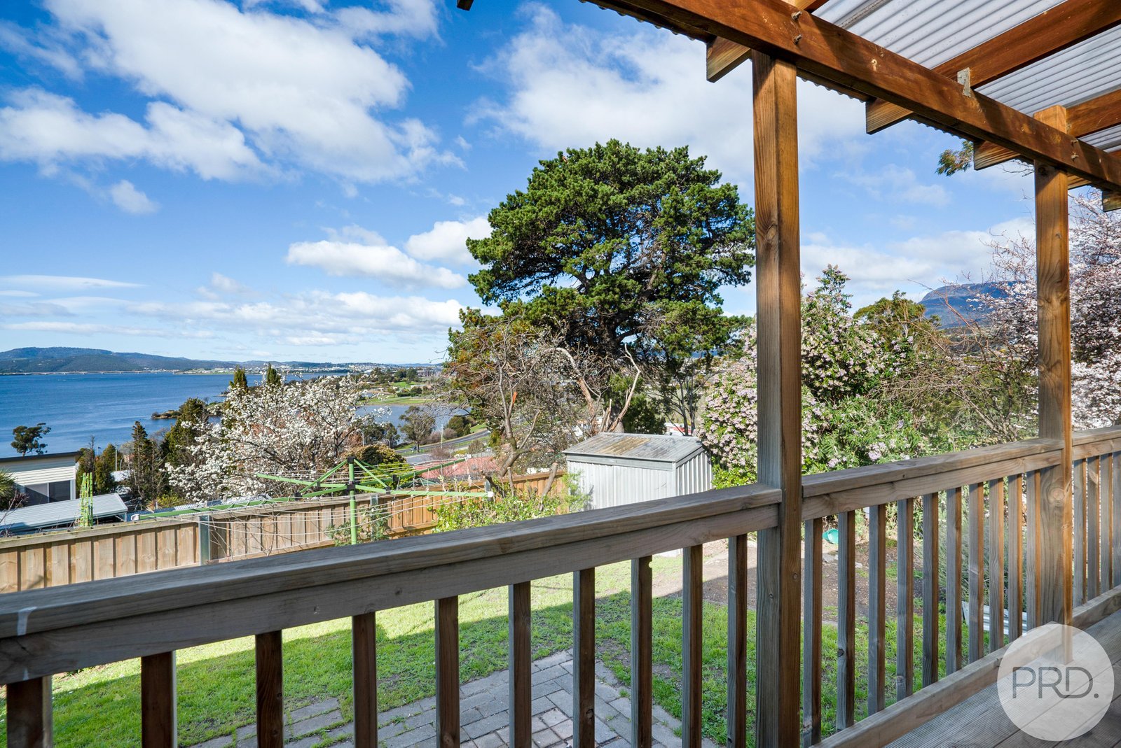 13 Jimbirn Street BERRIEDALE 17