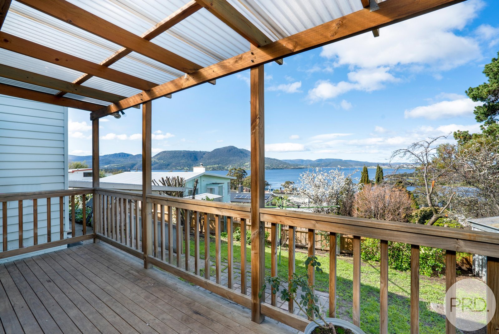 13 Jimbirn Street BERRIEDALE 18