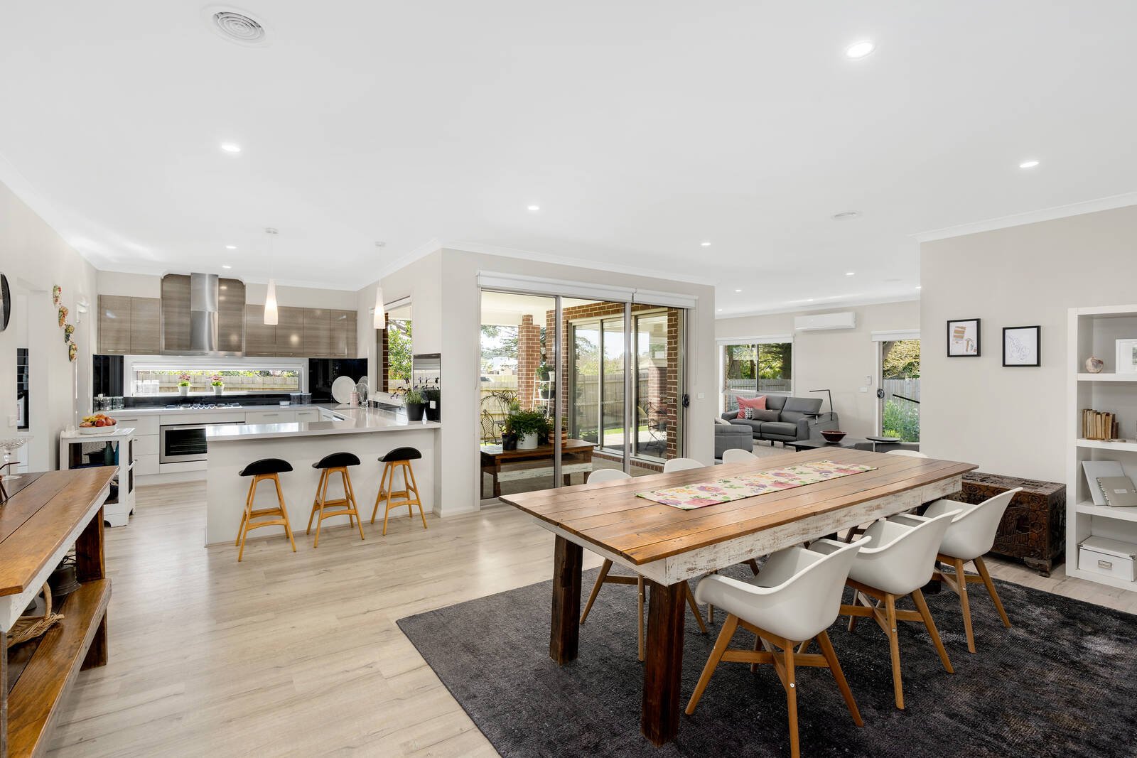 Real Estate and Property in 13 Jones Court, Woodend, VIC