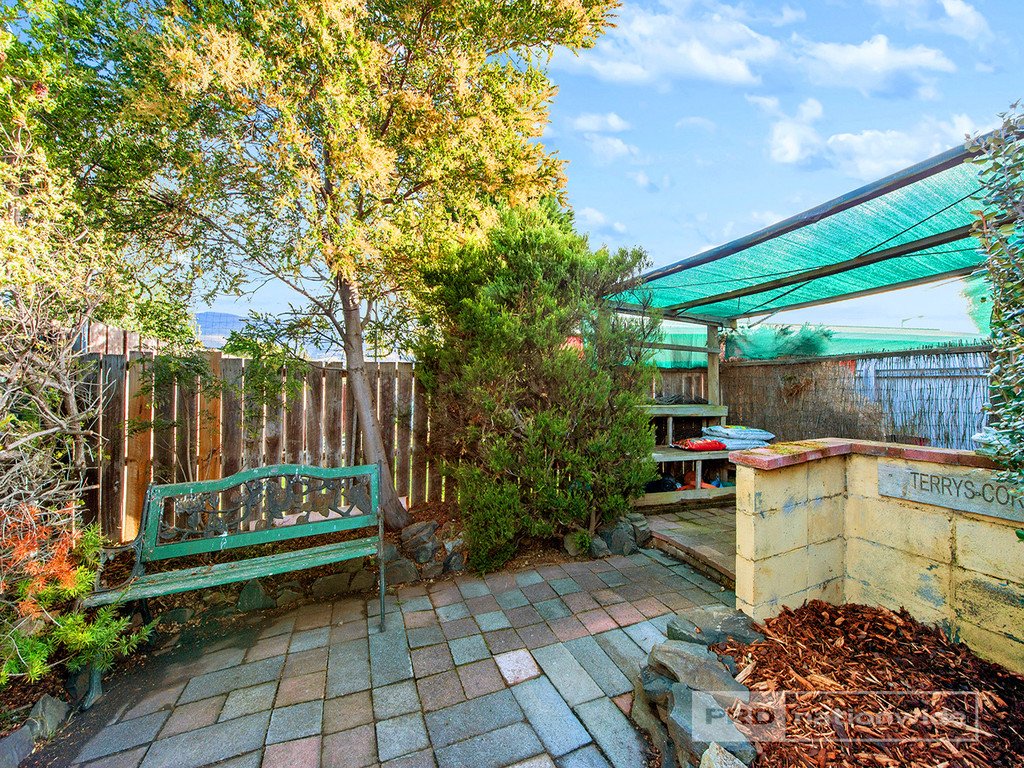 13 Jordan Place BRIDGEWATER 17