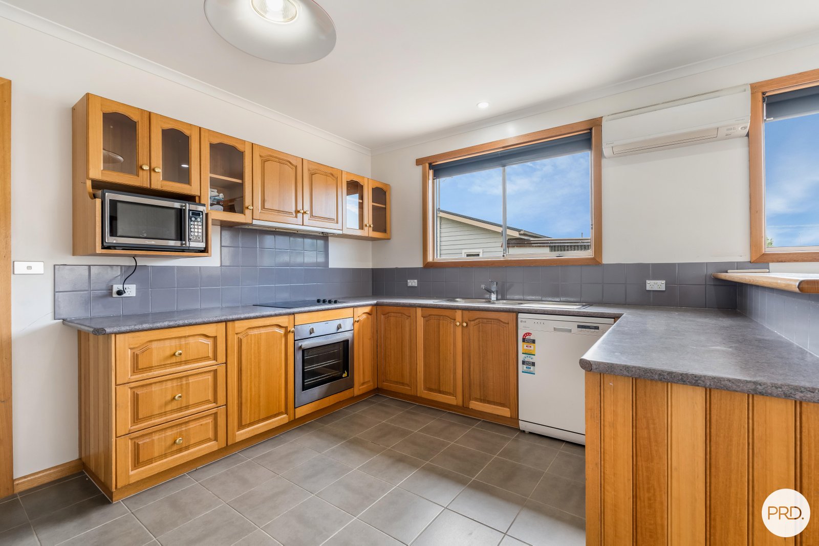 13 Karambi Street CHIGWELL 10