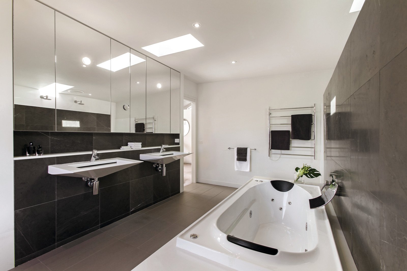 13 Kerferd Street, Malvern East, VIC