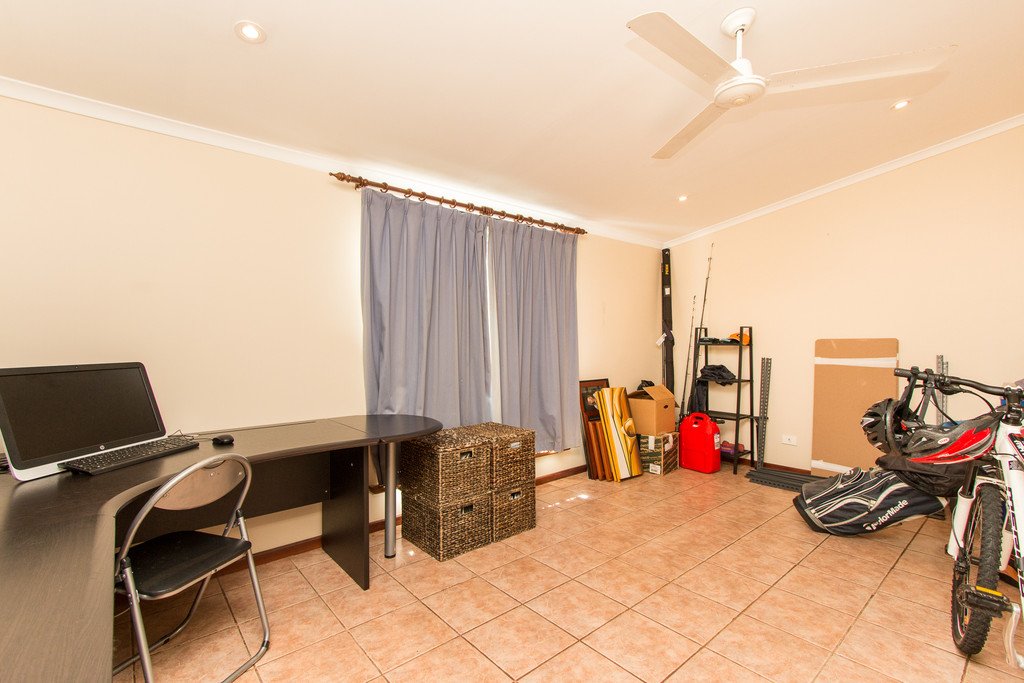 13 Kestrel Place DJUGUN 9
