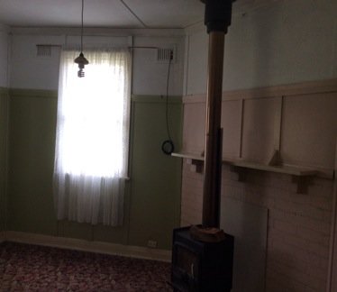 13 King St  TUMBARUMBA 2