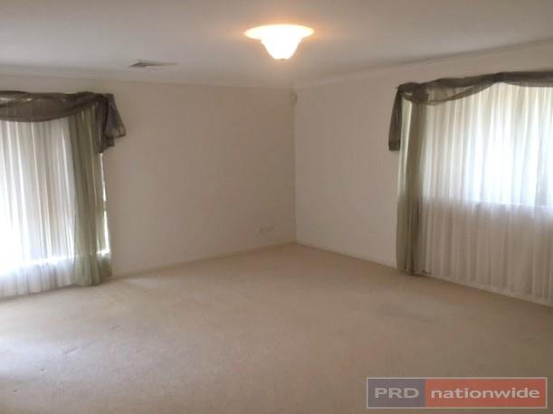 13 Kingston Avenue PANANIA 8