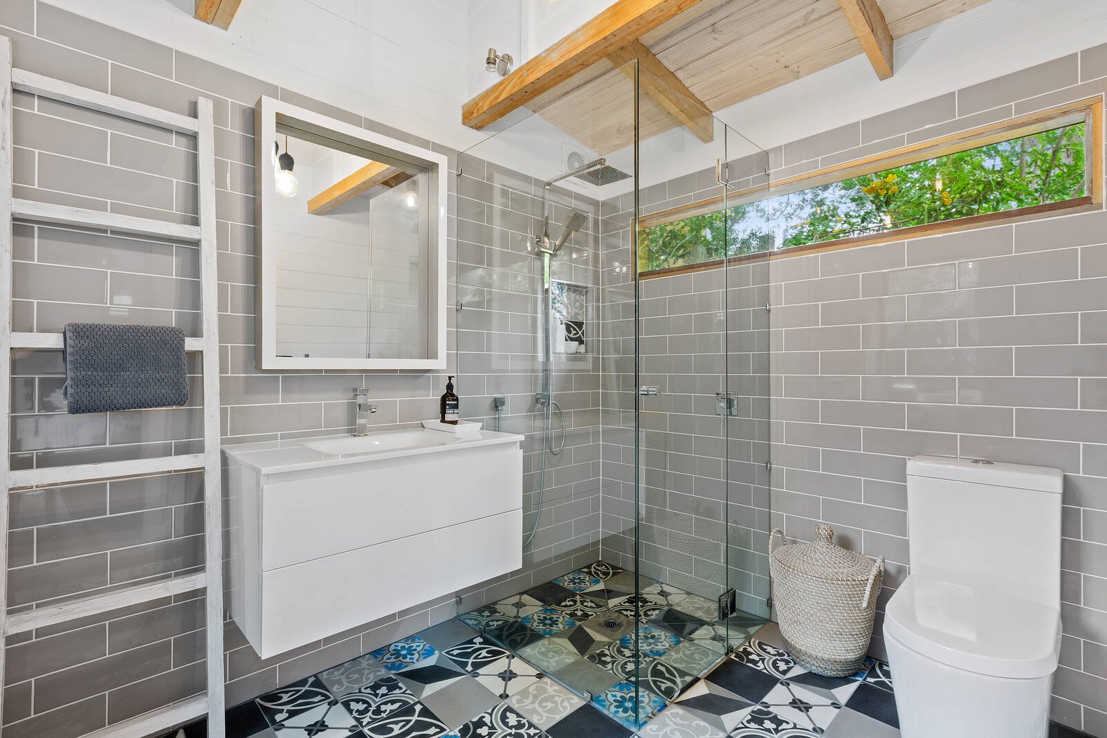 Real Estate and Property in 13 Kirwood Street, Blairgowrie, VIC