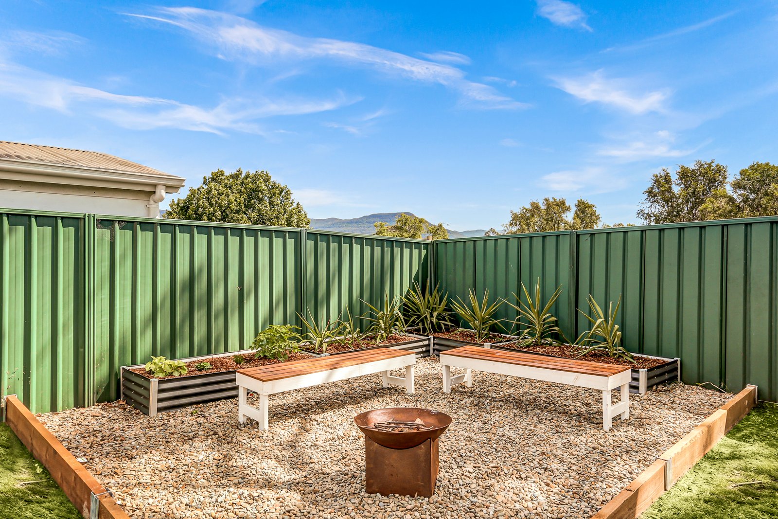 13 Kurrawa Crescent KOONAWARRA 9