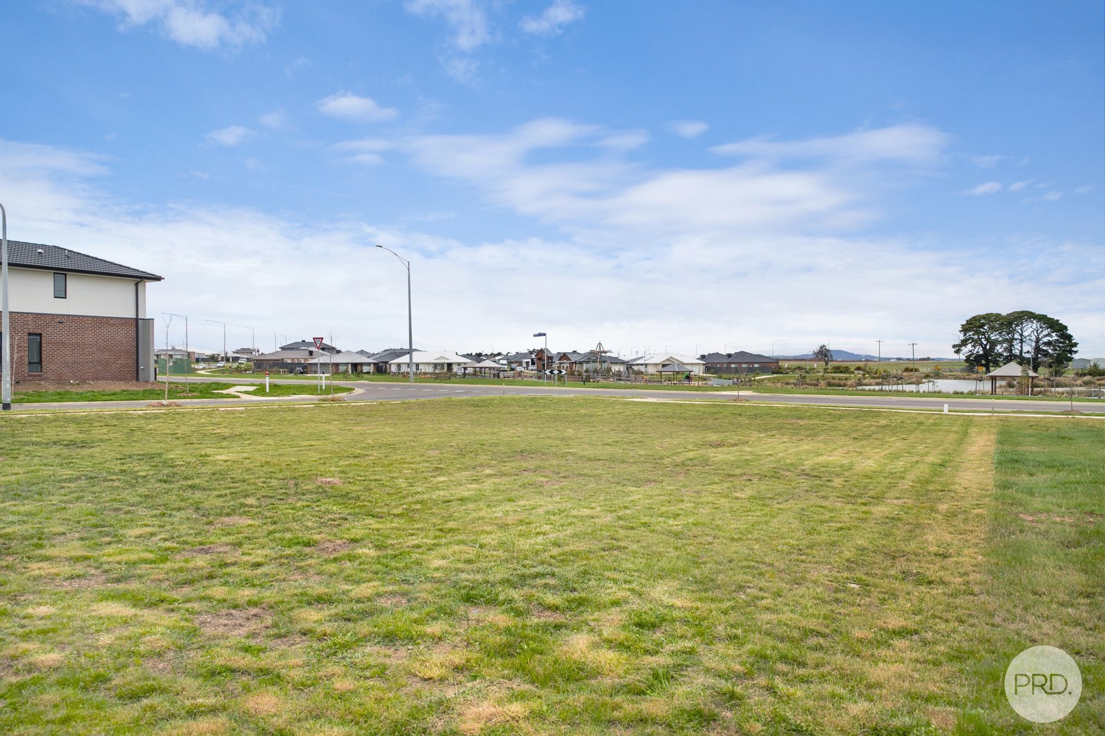 13 Lakeland Drive LUCAS 7