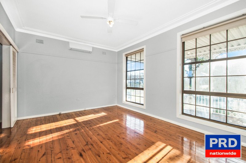 13 Lakelands Drive DAPTO 4