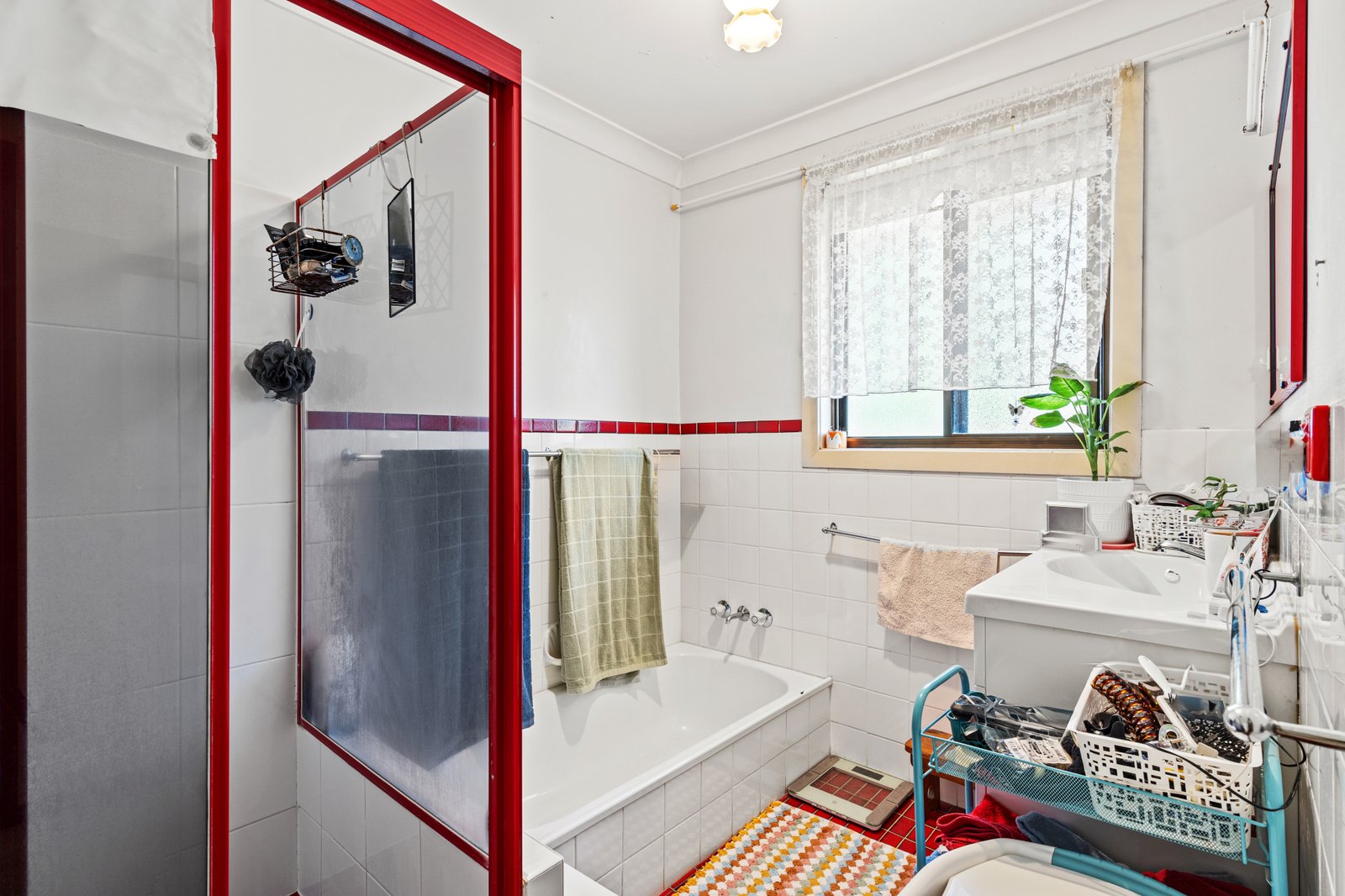 13 Lakeview Drive GENEVA 8