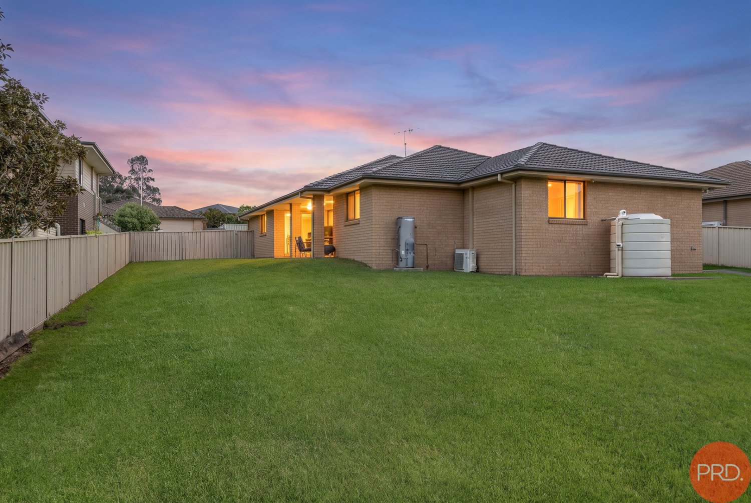 13 Laurie Drive RAWORTH 2