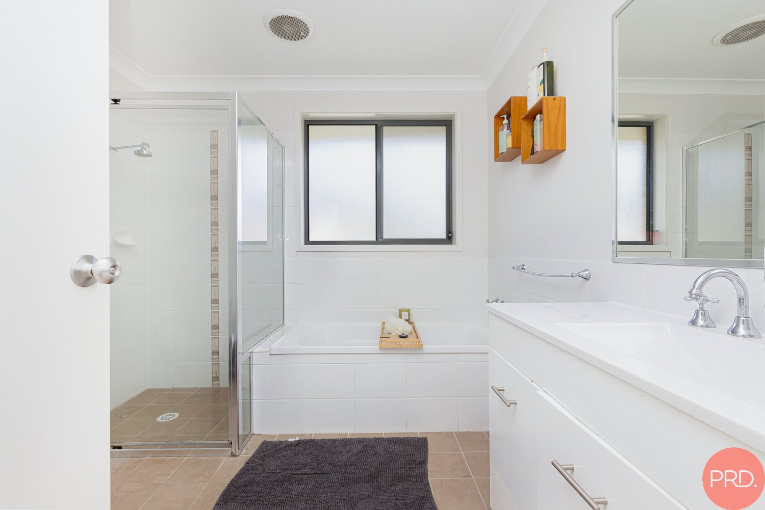 13 Laurie Drive RAWORTH 14