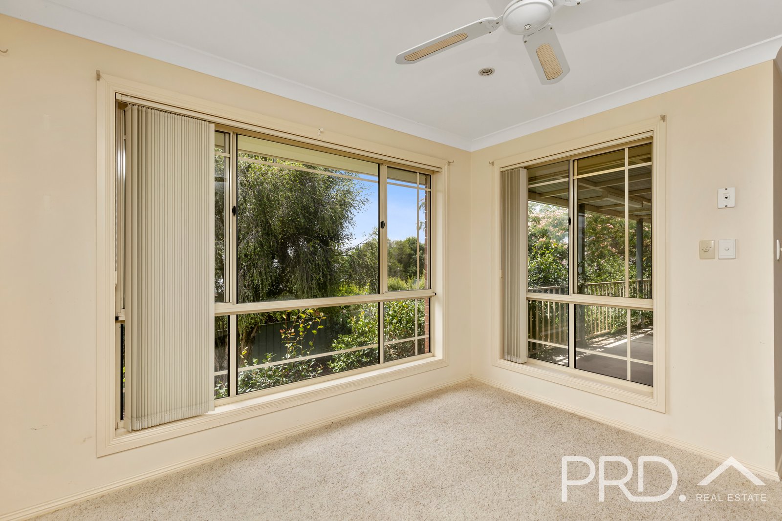 13 Lawson Drive GUNDAGAI 5