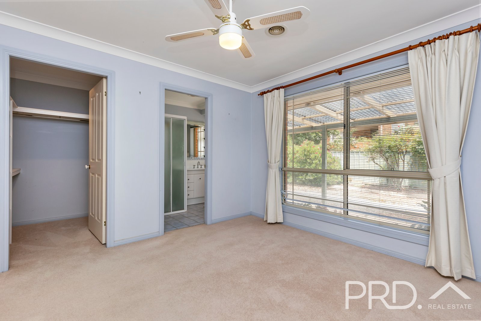 13 Lawson Drive GUNDAGAI 10