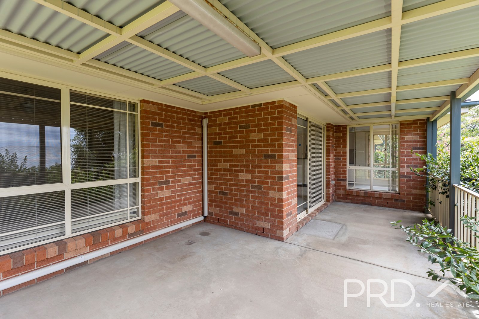 13 Lawson Drive GUNDAGAI 17