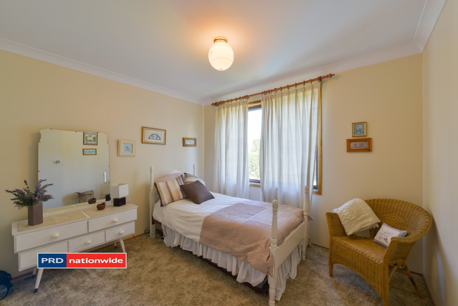 13 Lemon Gums Drive TAMWORTH 9