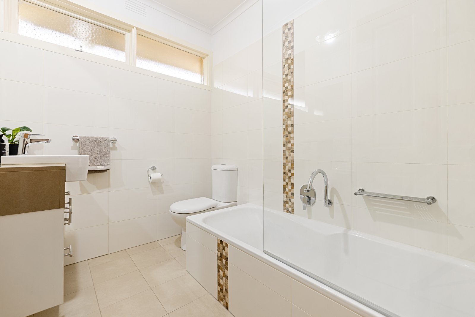 Gallery: 13 Leonie Avenue