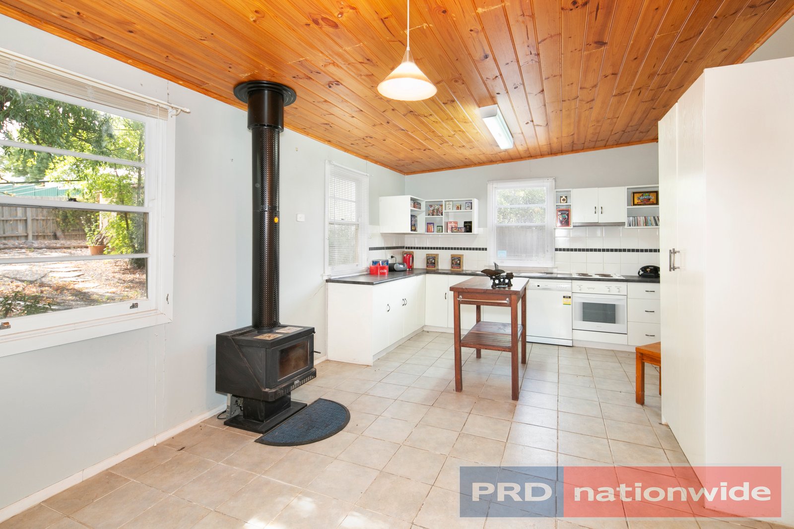 13 Ligar Street CLUNES 11