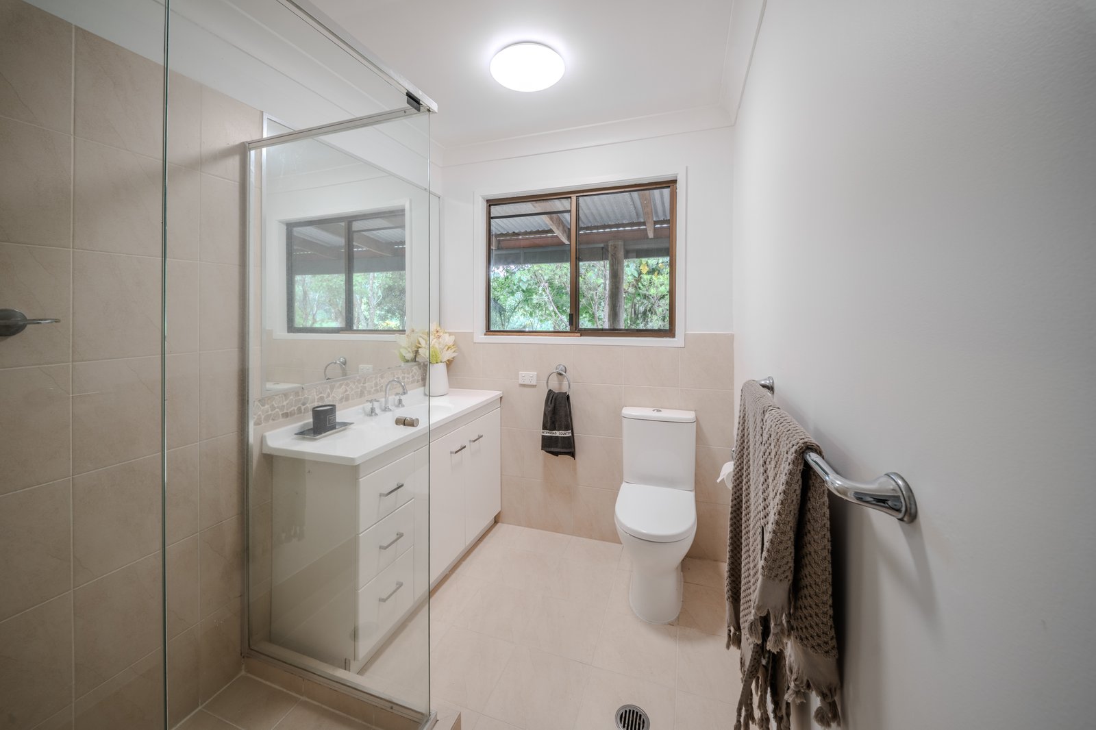 13 Lillee Court CURRUMBIN VALLEY 20