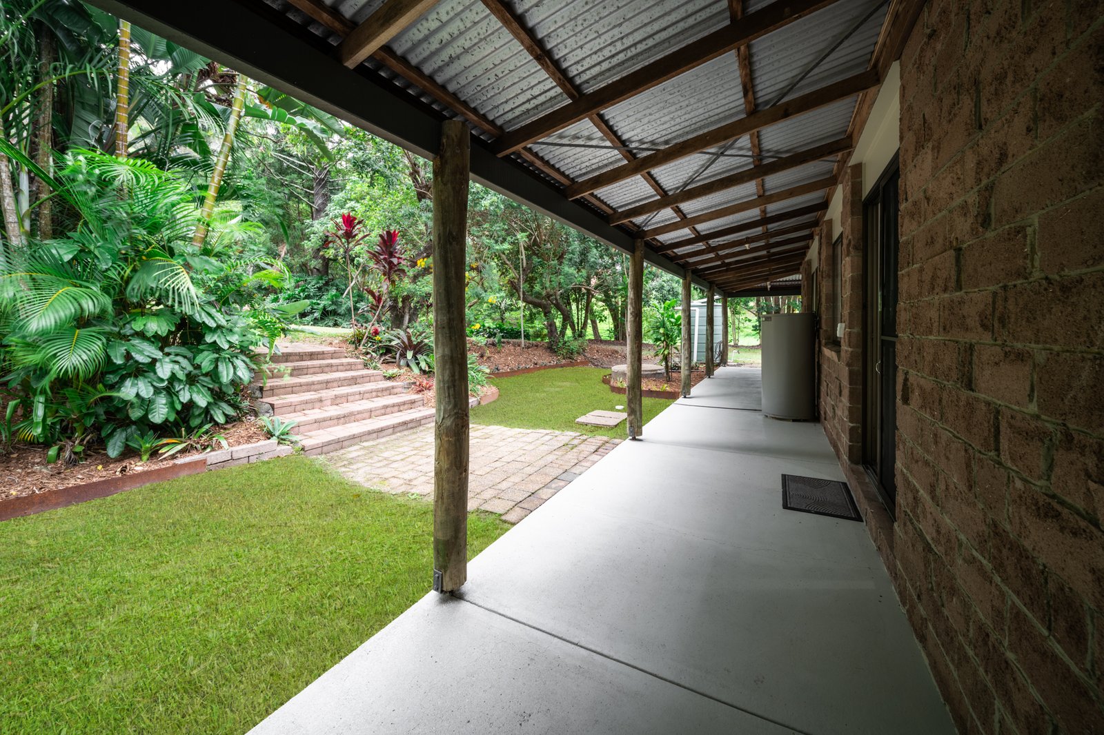 13 Lillee Court CURRUMBIN VALLEY 27