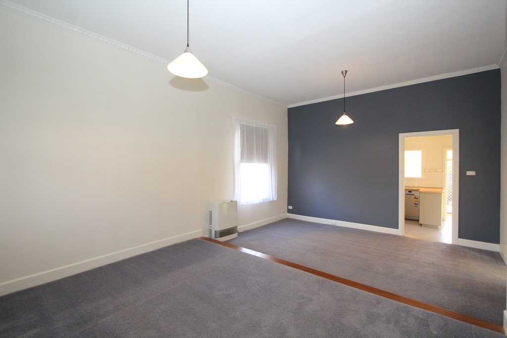 13 Little Clyde Street BALLARAT 3