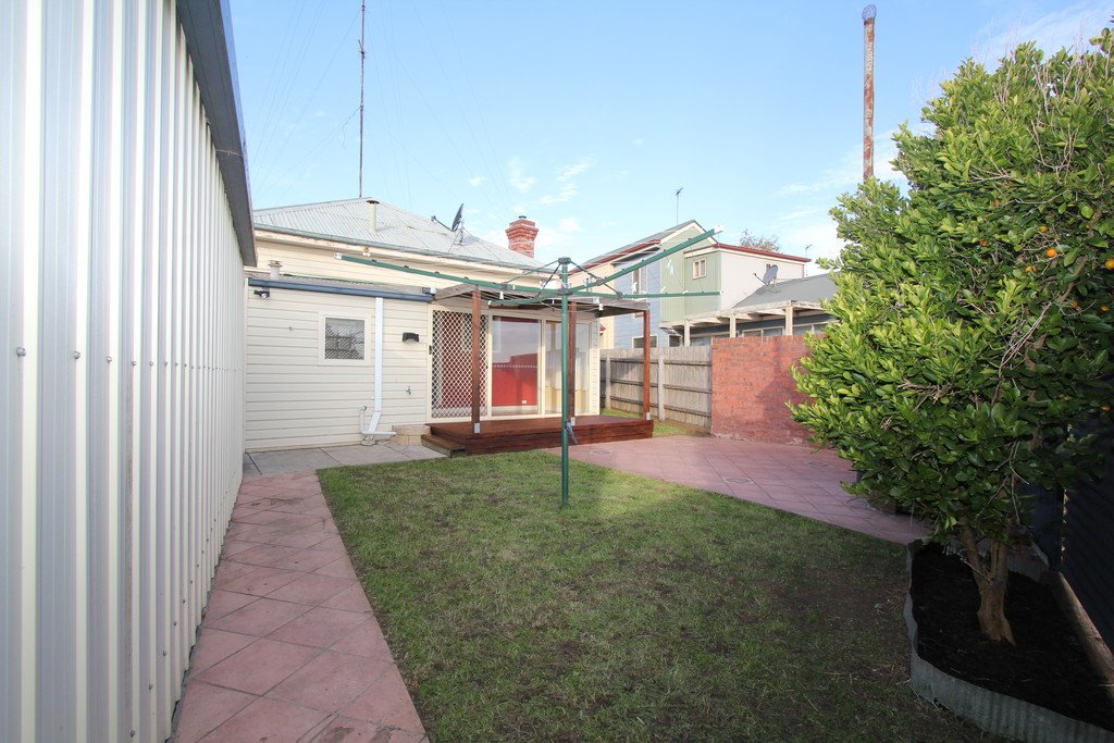 13 Little Clyde Street SOLDIERS HILL 11