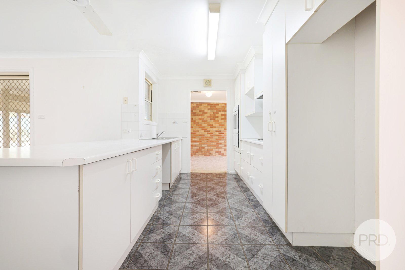 13 Liverpool Street MURRURUNDI 8