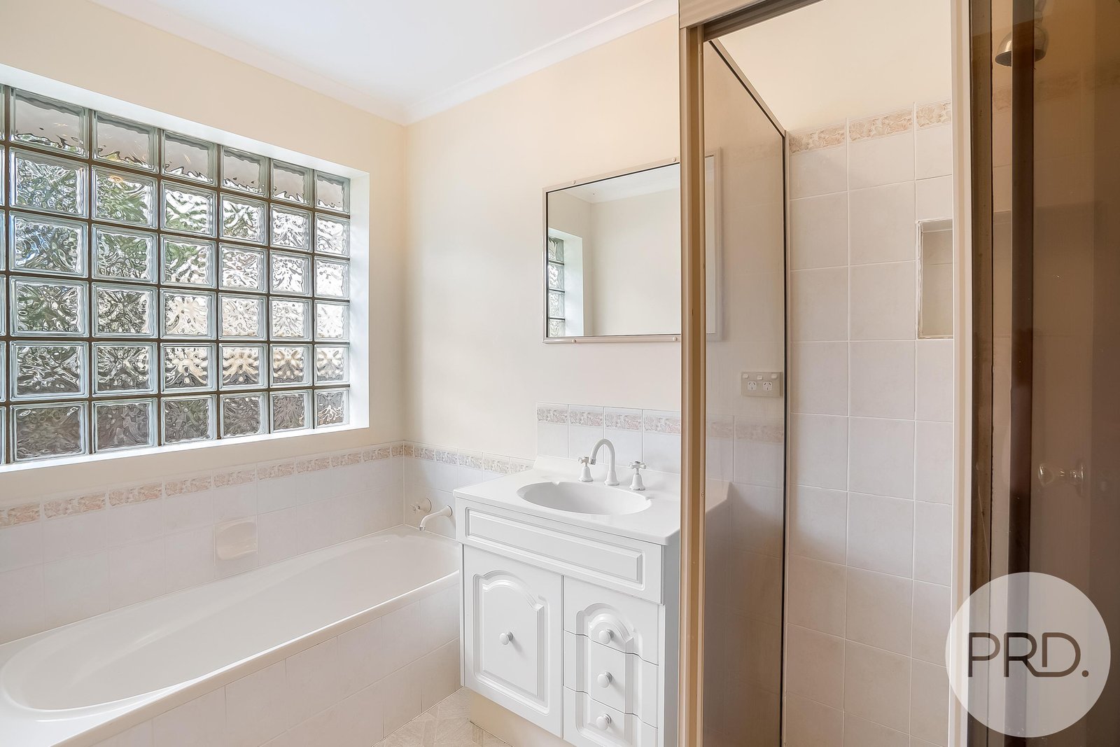 1/3 Llenroc Street GEILSTON BAY 9