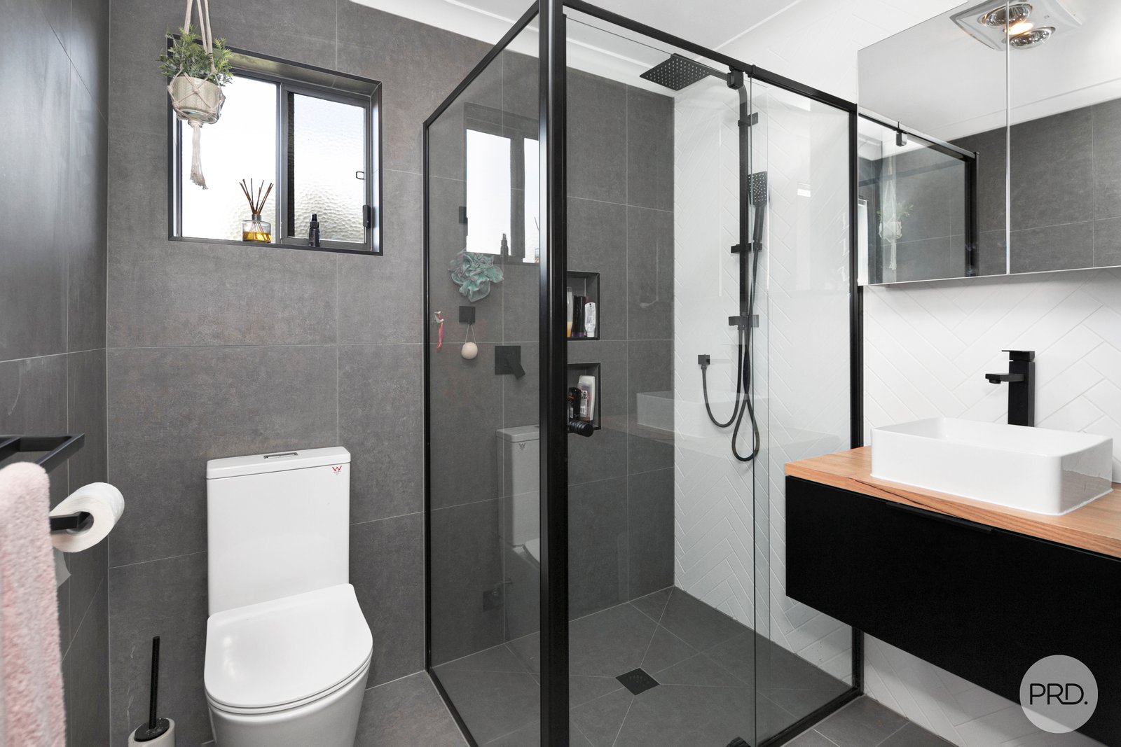 13 Lock Street SMYTHESDALE 4