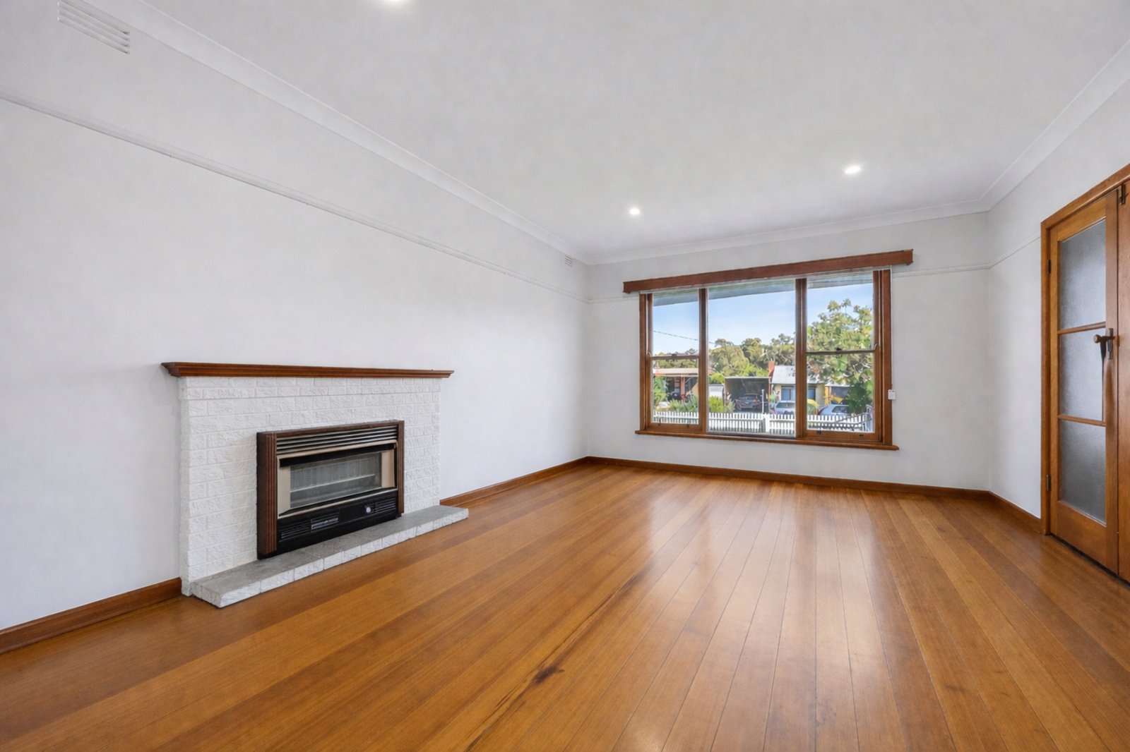 Gallery: 13 Longmore Street